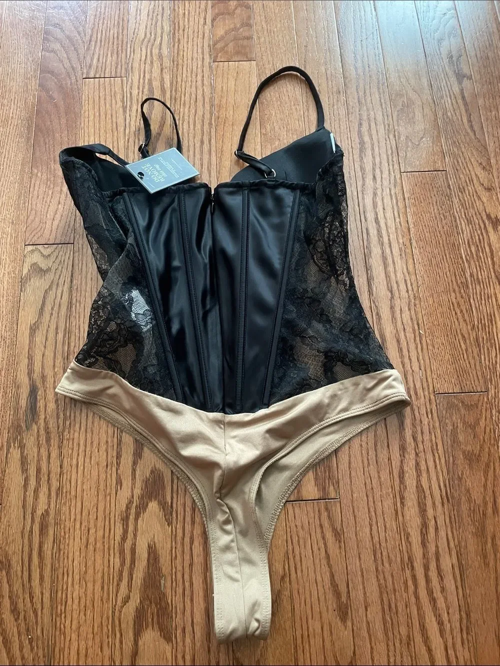 JLUXLABEL Black Nude Lace Bodysuit Sz Large NWT *Flaw*
